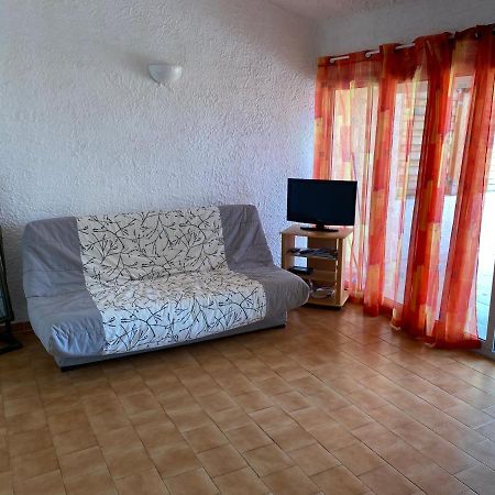 Location 5 Personnes Sant Ambroggio Cocody Village 卢米奥 外观 照片